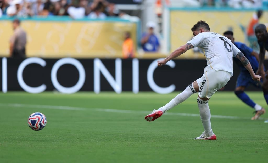 三分命中率不足25%，创历史最低！太阳反超火箭，杜兰特无奈叹息